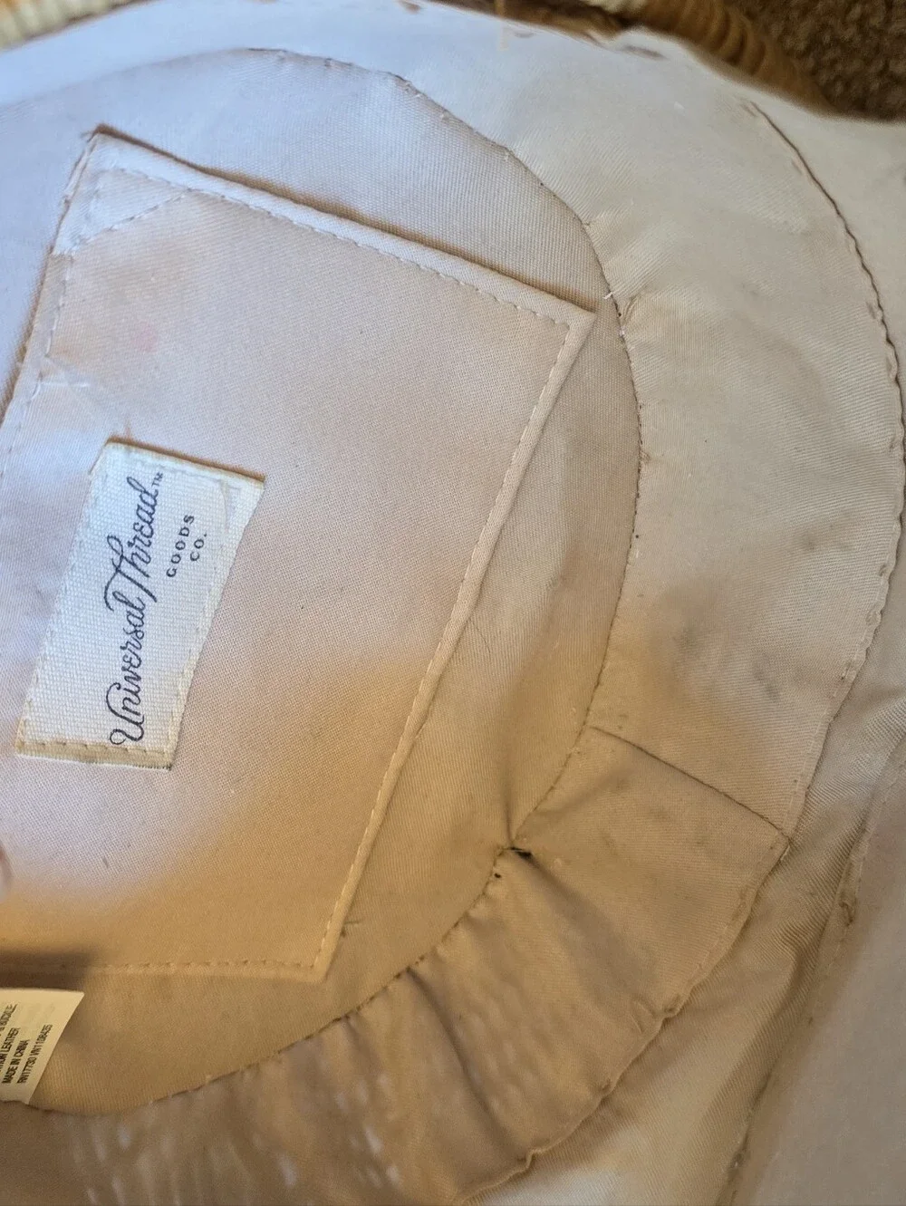 Round Woven Straw Crossbody Bag in Natural